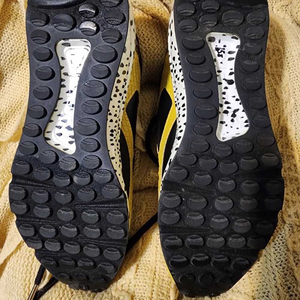 Steve Madden Cliffhanger Sneakers - Picture 10 of 10